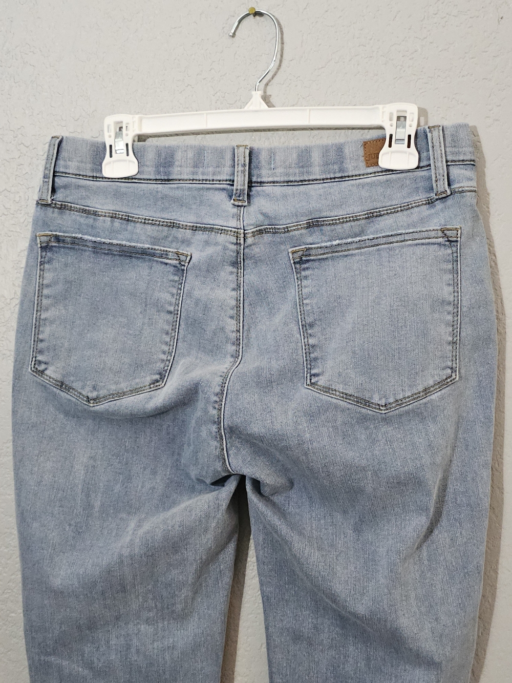 Judy Blue Mid Rise Skinny Fit Pull On Jeans Womens 13/31 Light Wash Stretch - Picture 5 of 10